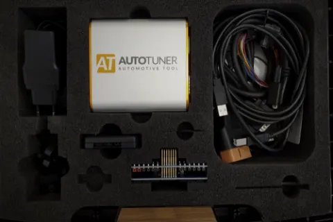 Werkzeugkoffer mit Flash-Tool, Netzteil, Kabeln und Pin-Adapter für den Boot-Modus